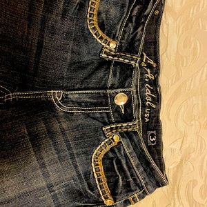 Excellent condition, Used like new. White stitching rhinestones